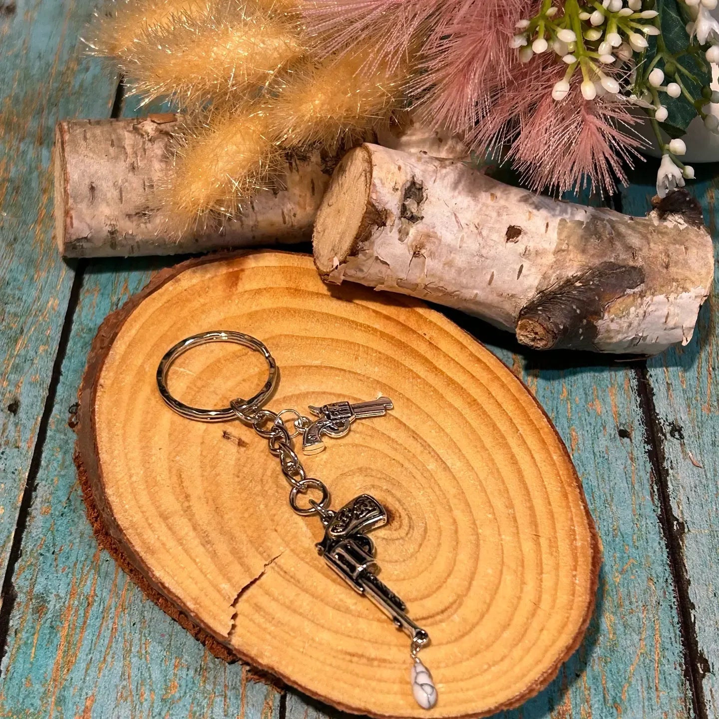Western Hunting Gun Keychain