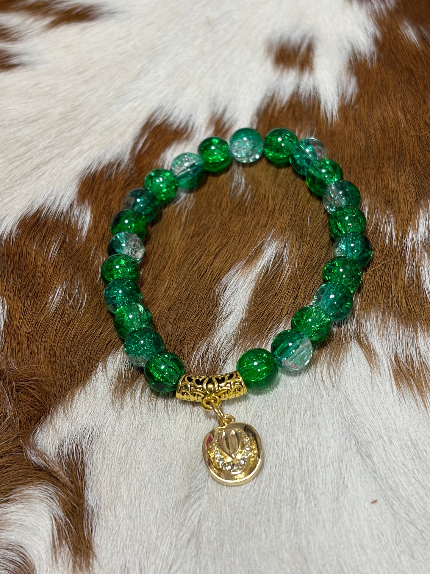 Western Glass Bead Stretch Bracelet Gold Cowboy Hat Charm Green Clear