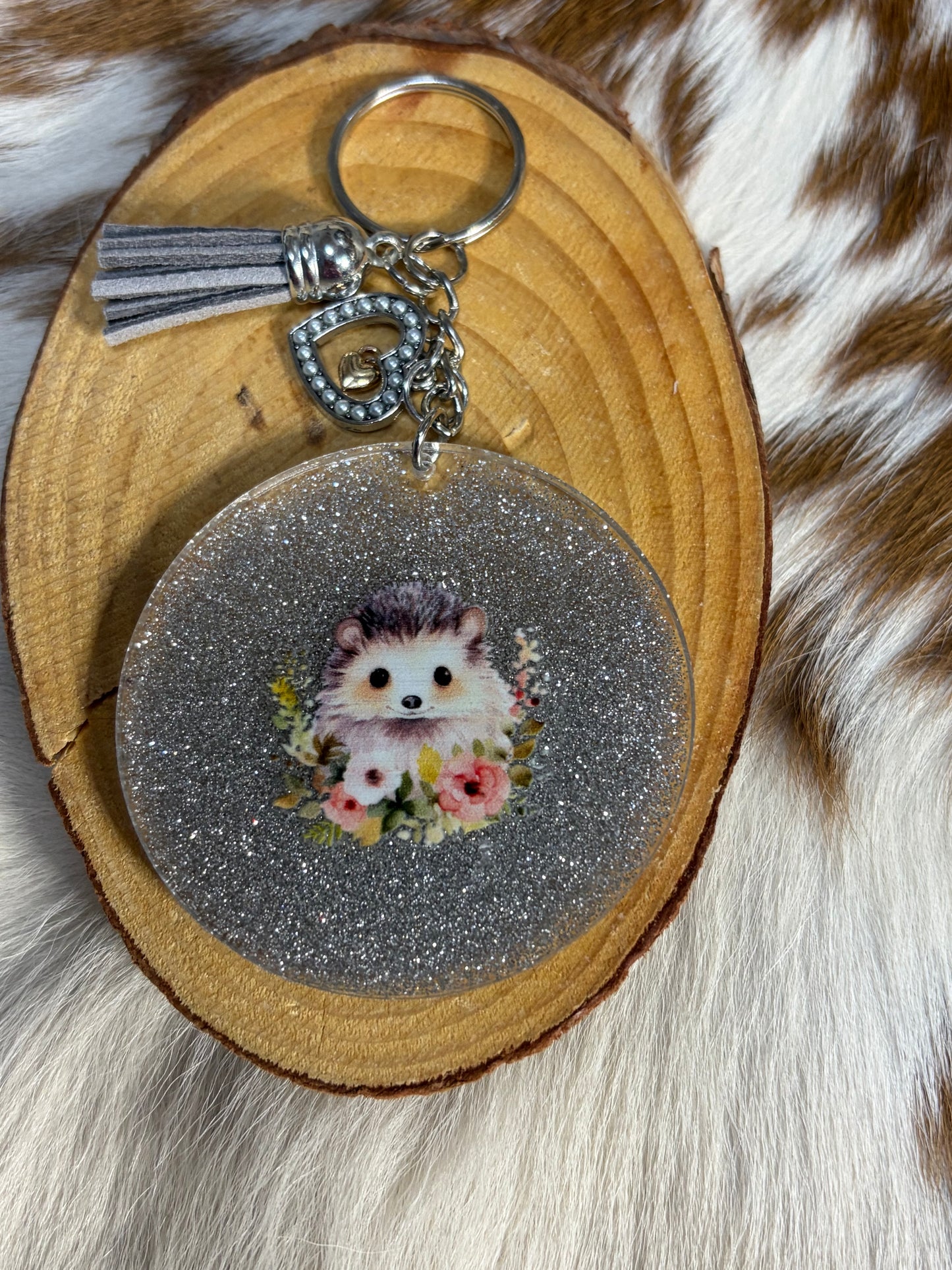 Round Resin Hedge Hog Design Heart Tassel Charm Keychain Bag Charm