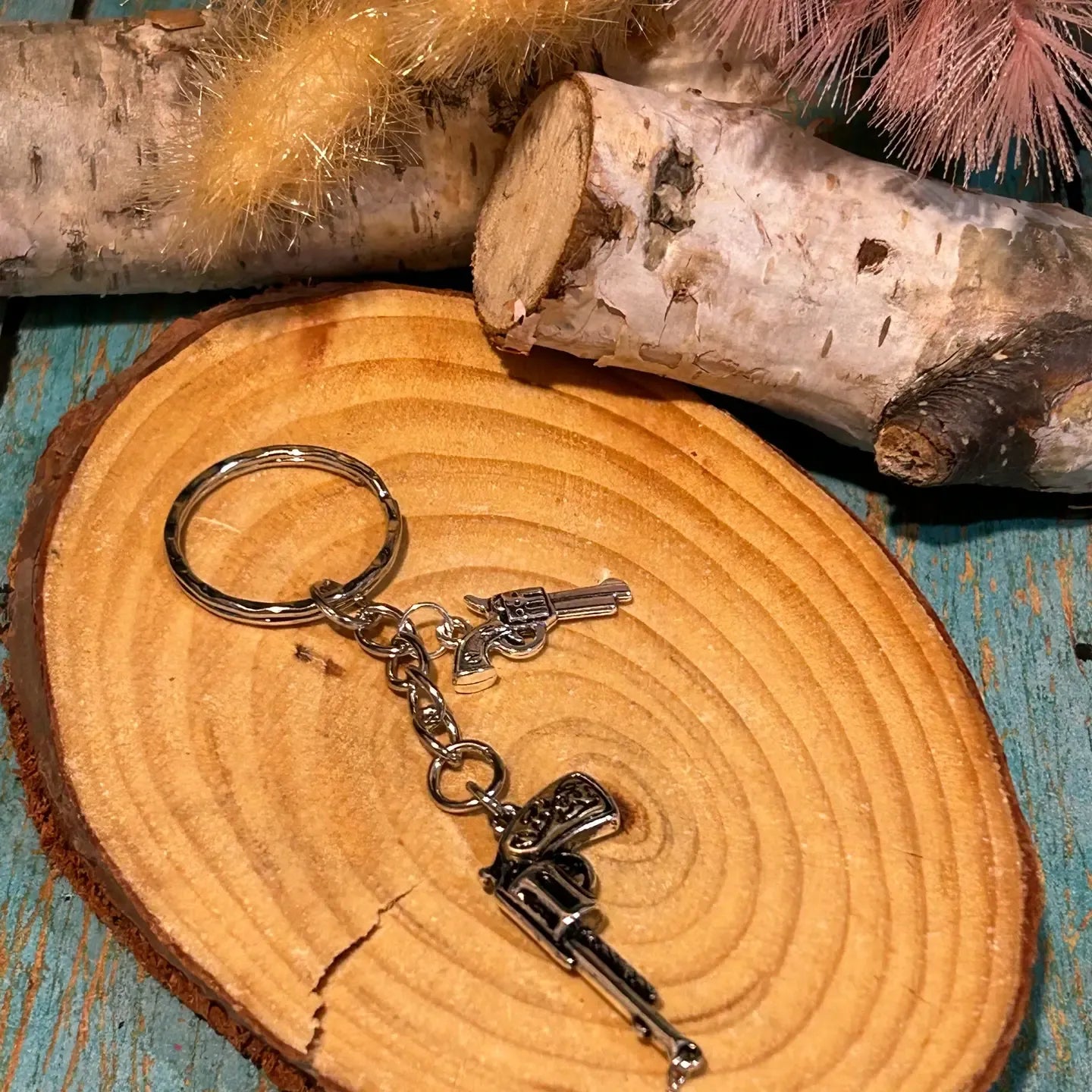 Western Hunting Gun Keychain