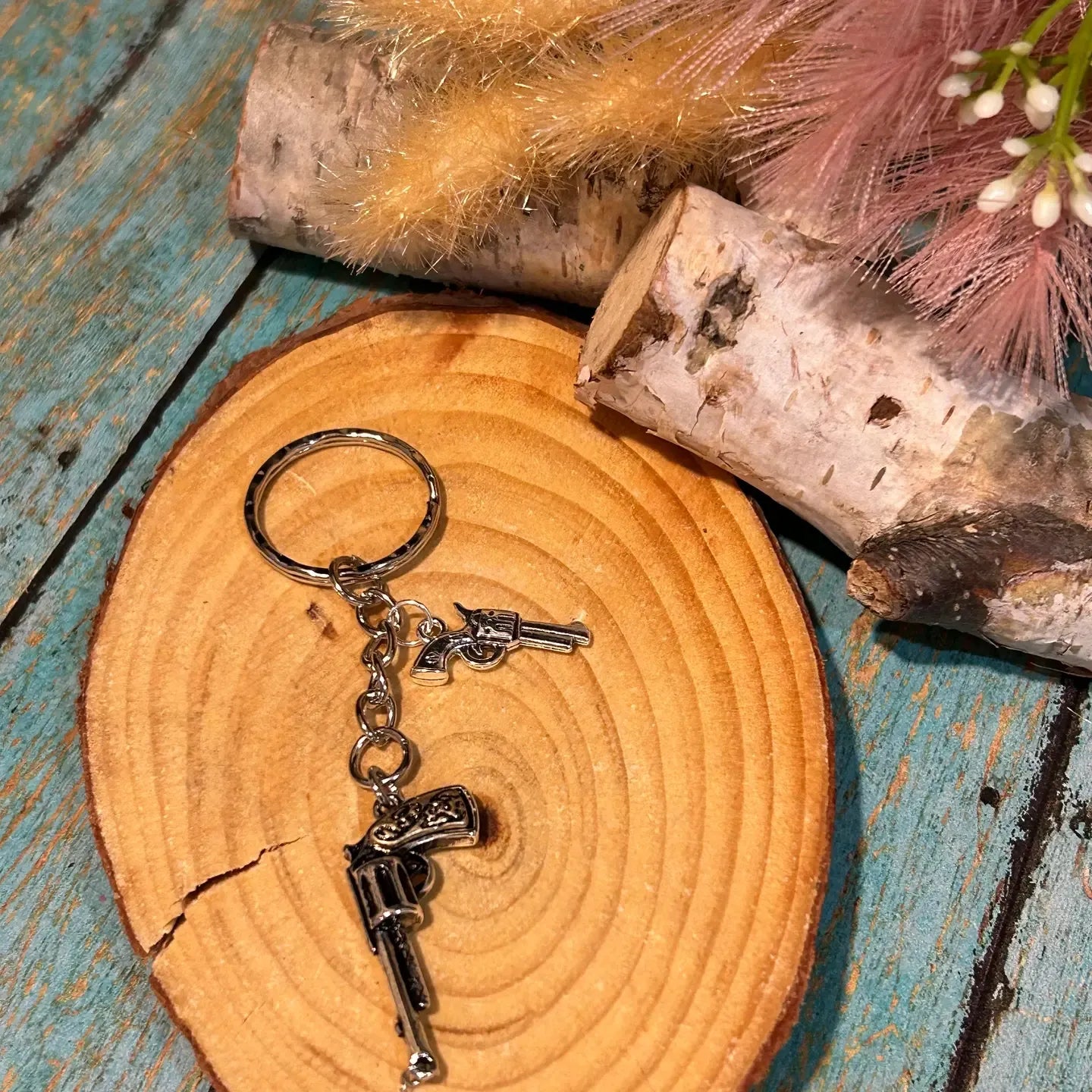 Western Hunting Gun Keychain