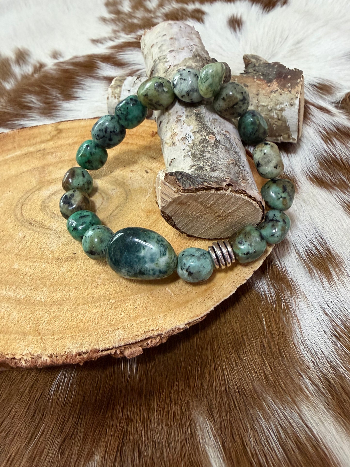 Western Green Stone Beads Stretch Bracelet