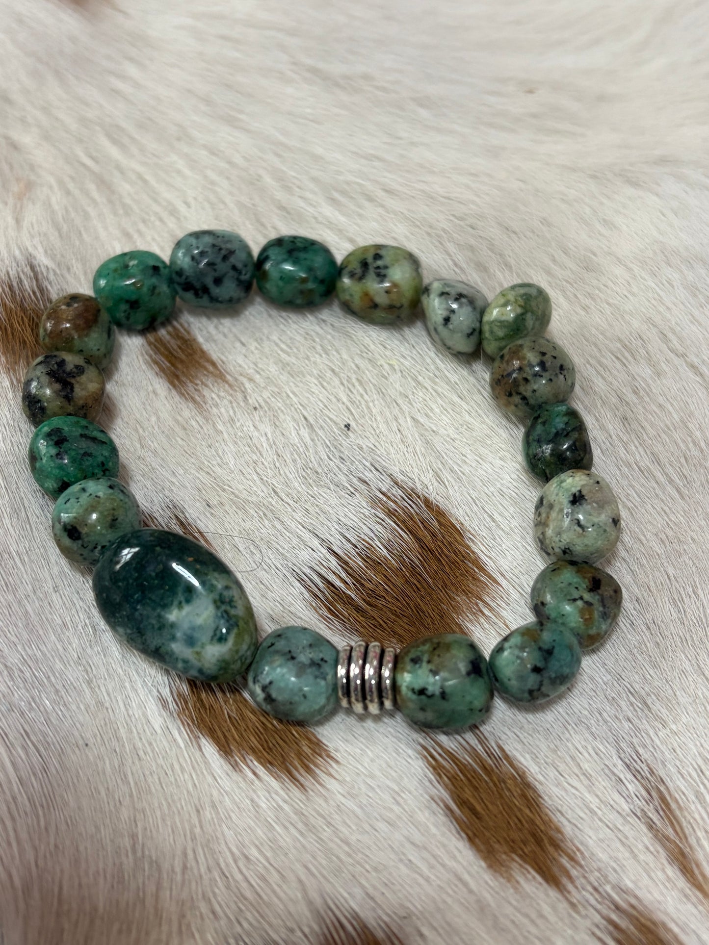Western Green Stone Beads Stretch Bracelet