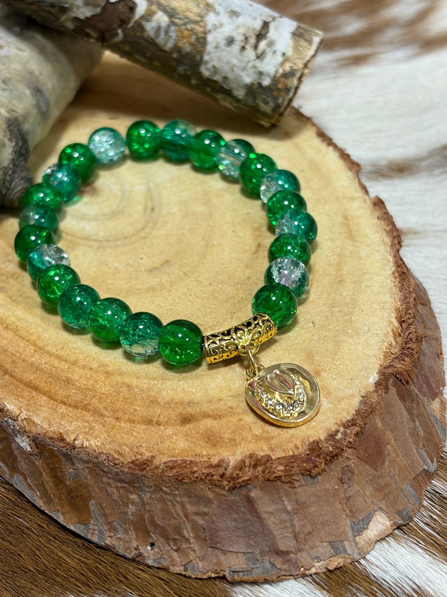 Western Glass Bead Stretch Bracelet Gold Cowboy Hat Charm Green Clear