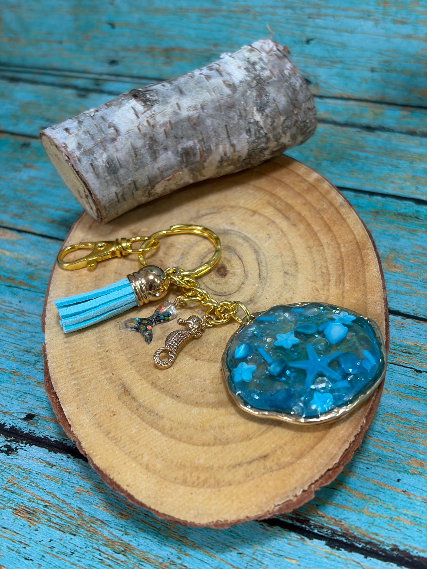 Round Resin Gold Plated Keychain Bag Charm Ocean Scene Starfish  Sea Shells