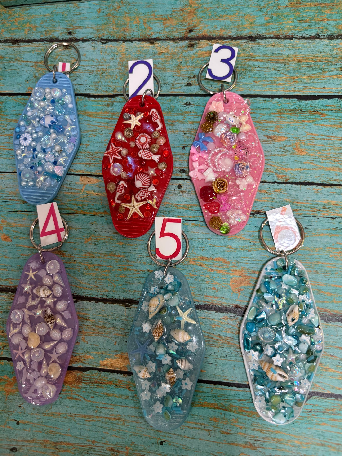 Acrylic Keychains Ocean Scene Star Fish Sea Shells Colored Stones Fish Sea Horse Flowers Bows Beads