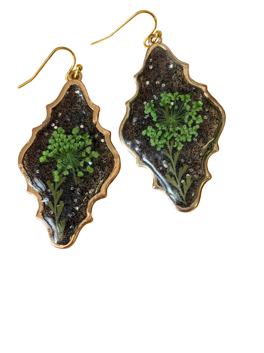 Resin Scalleped Flower Earrings Gold Trim Nature Dangle Earrings