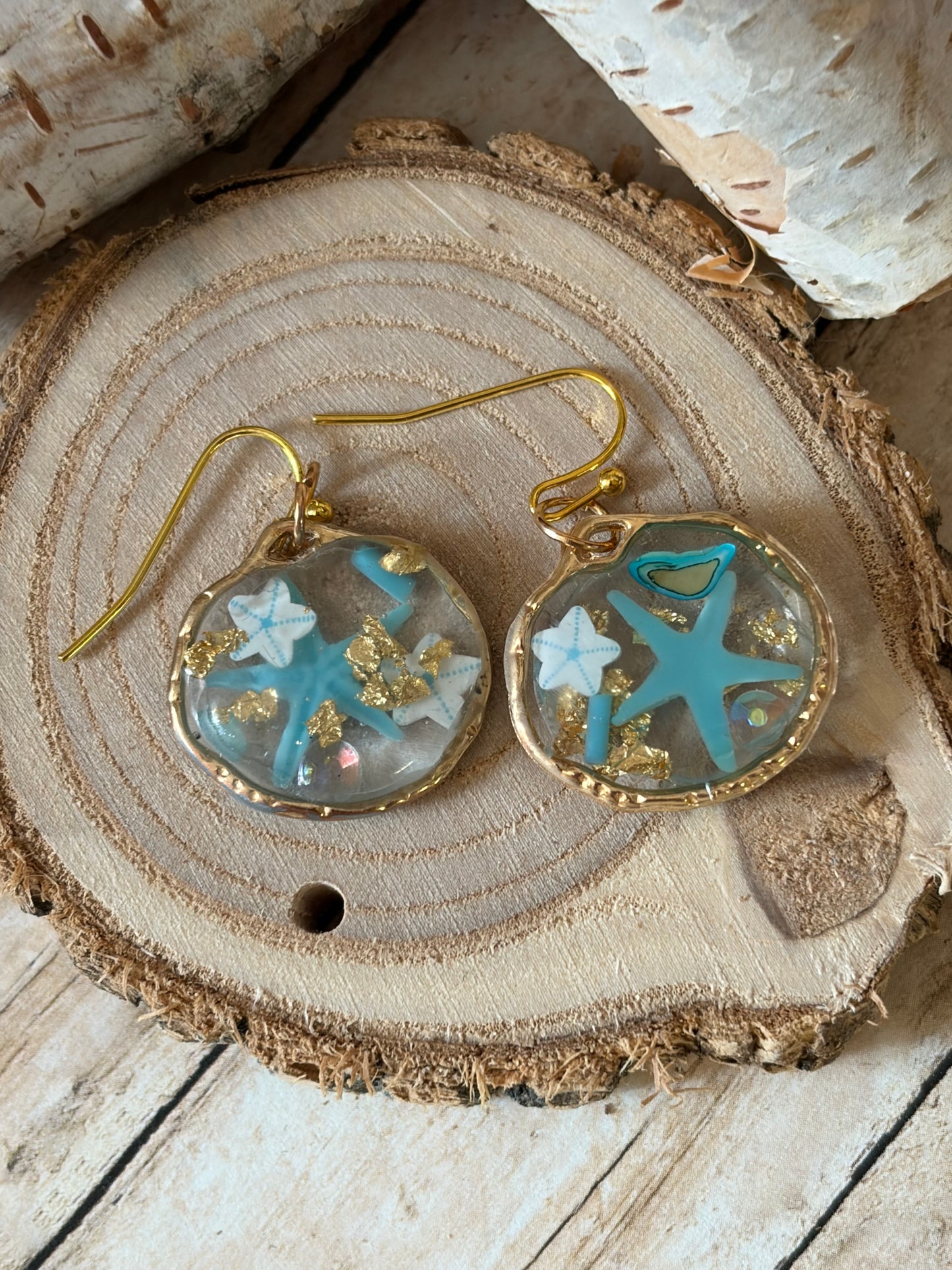 Small Round Resin Ocean Theme Starfish Gold Flakes