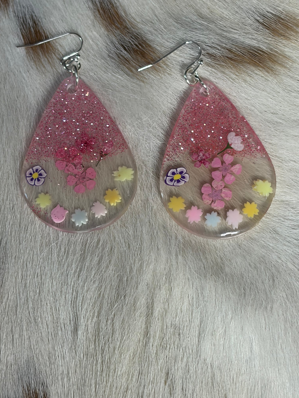 Resin Teardrop Earrings Flowers Pink Glitter