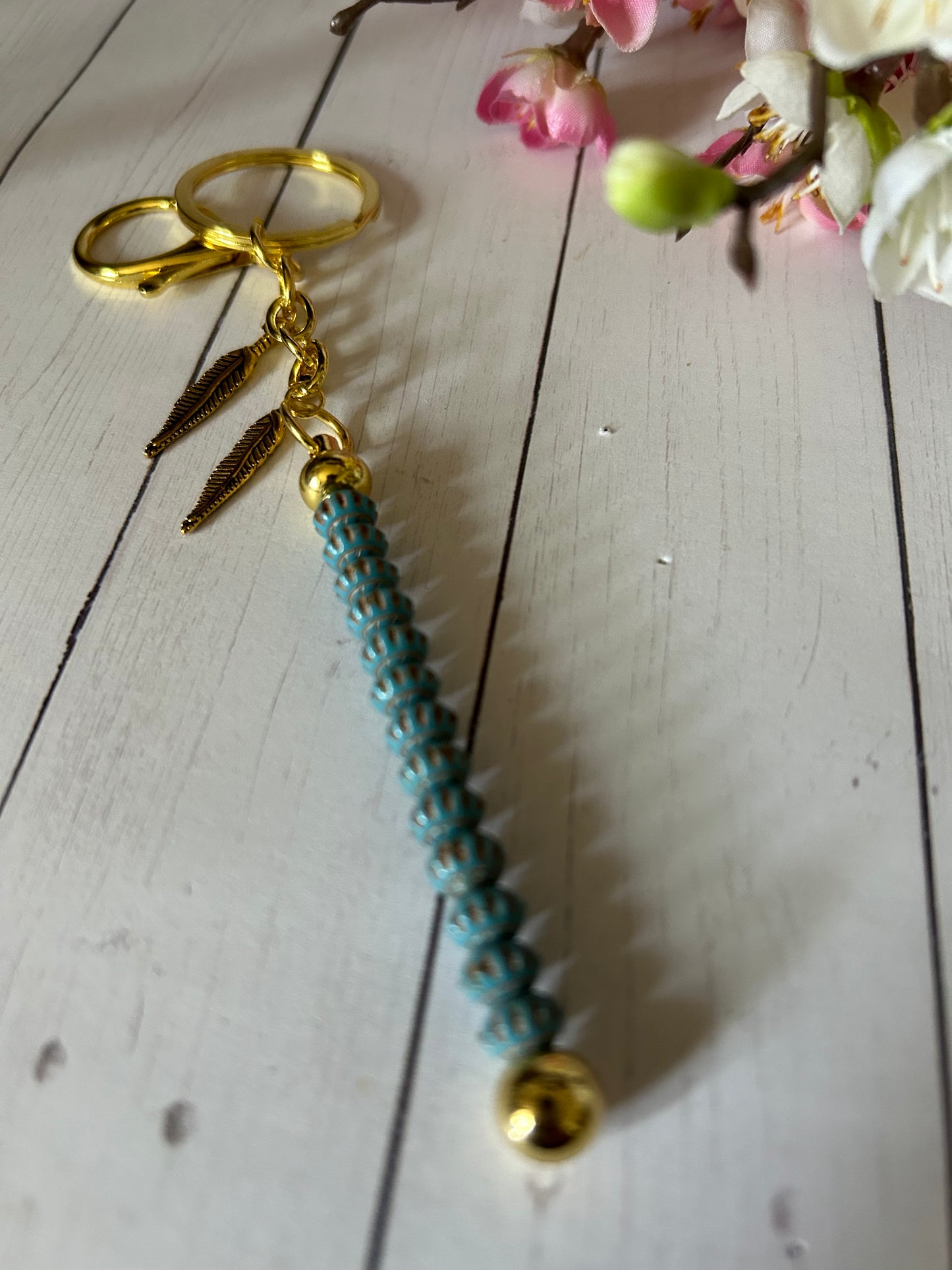 Western Theme Fashion Alloy Beaded Keychain Bars with Western Charms