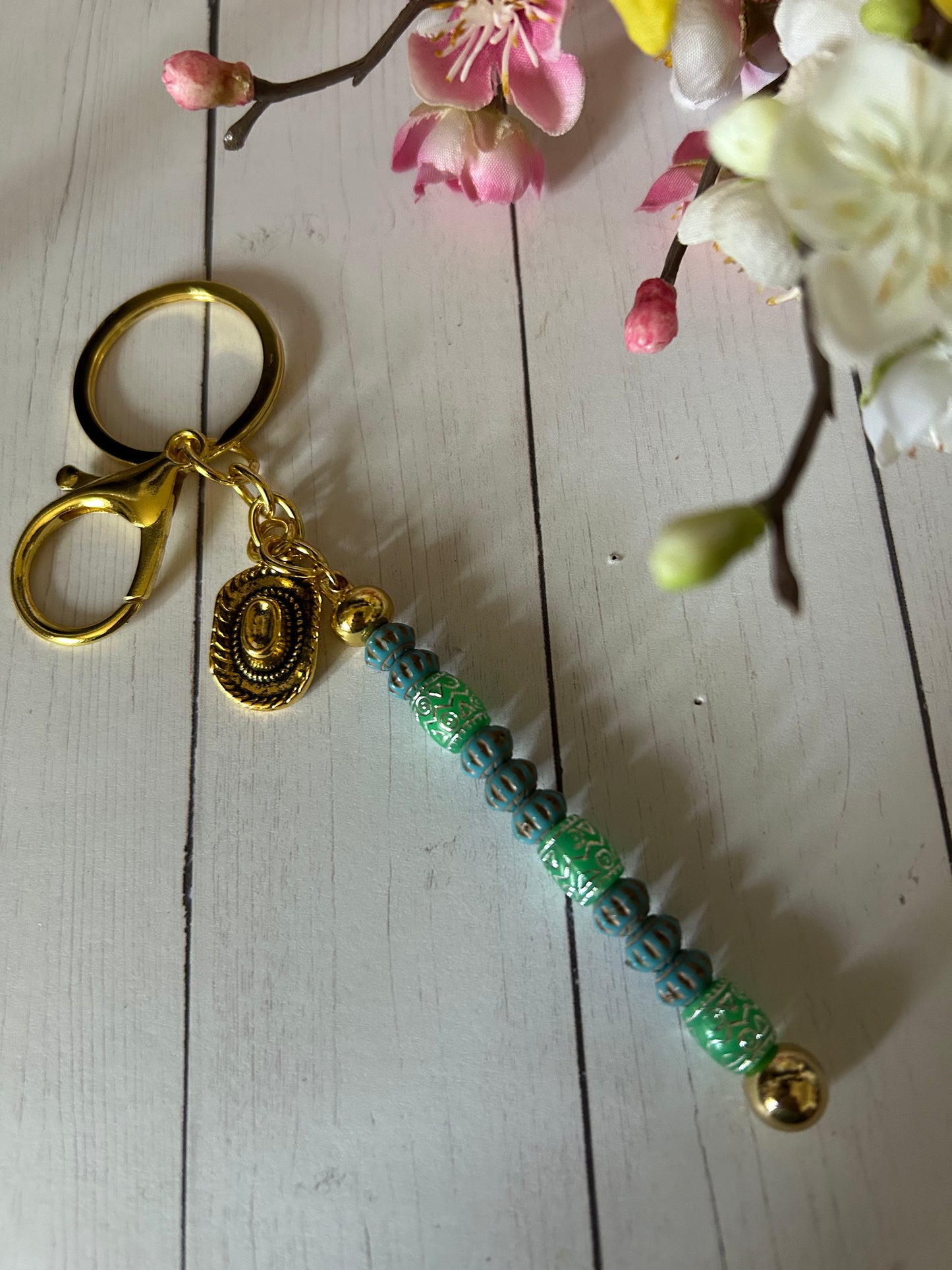 Western Theme Fashion Alloy Beaded Keychain Bars with Western Charms