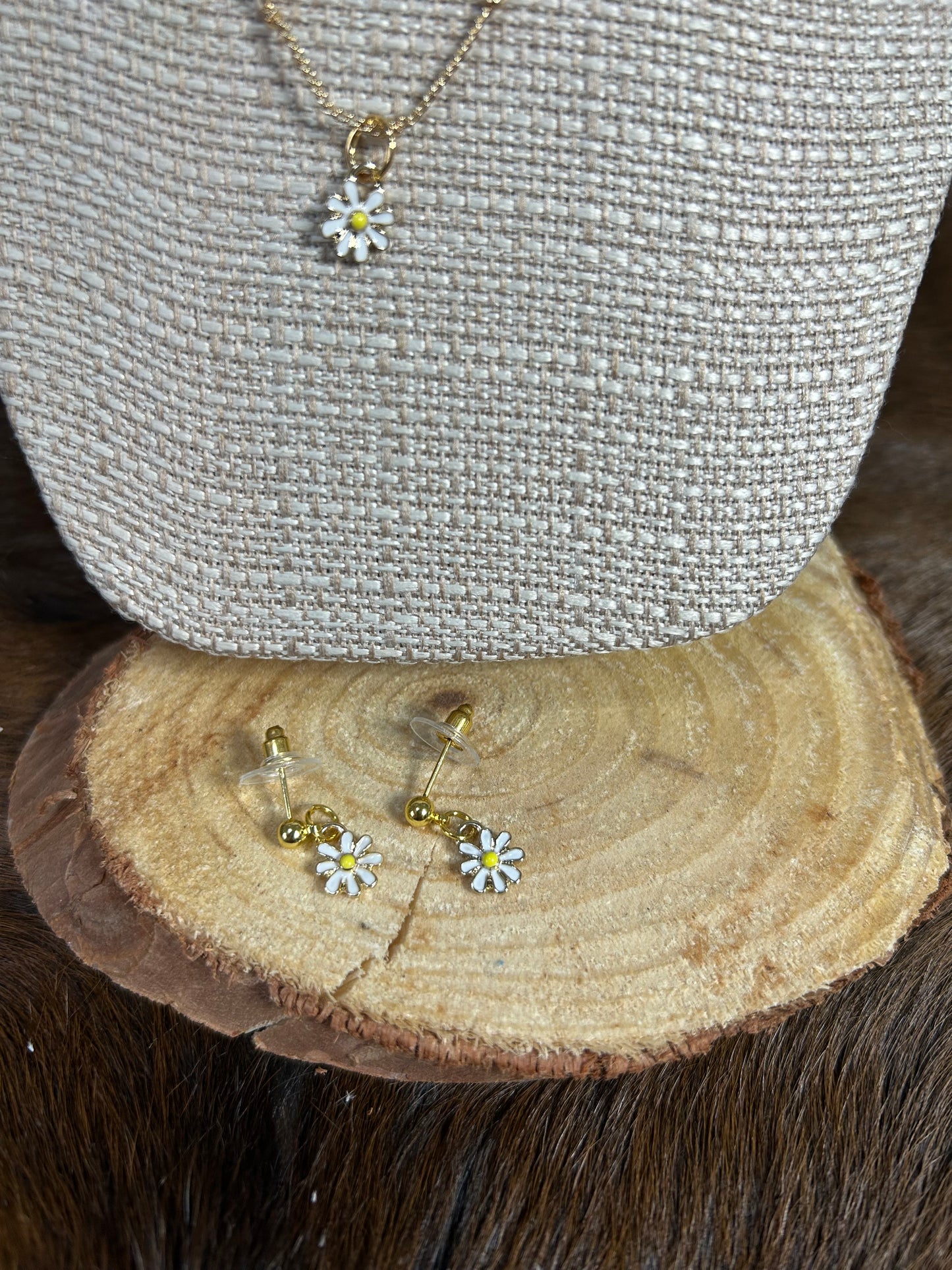 Daisy Flower Gold Necklace Earring Set