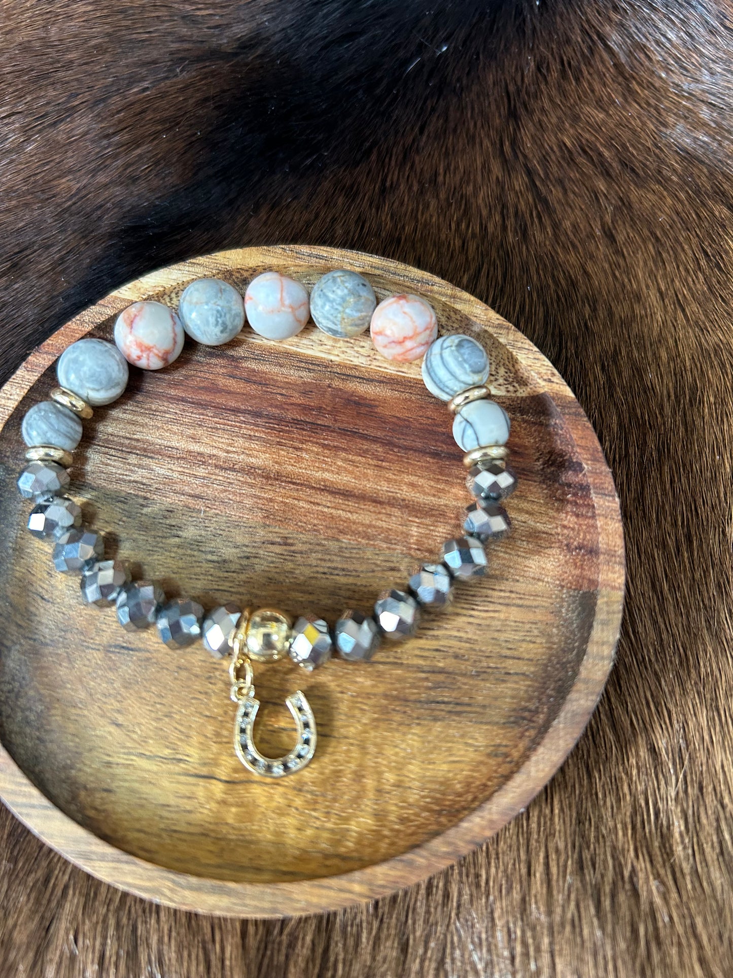 Western Beaded Stretch Bracelet Vibrant Colors Horseshoe Charm