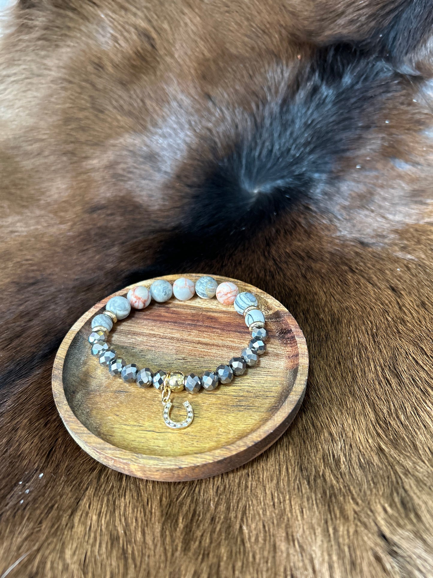 Western Beaded Stretch Bracelet Vibrant Colors Horseshoe Charm