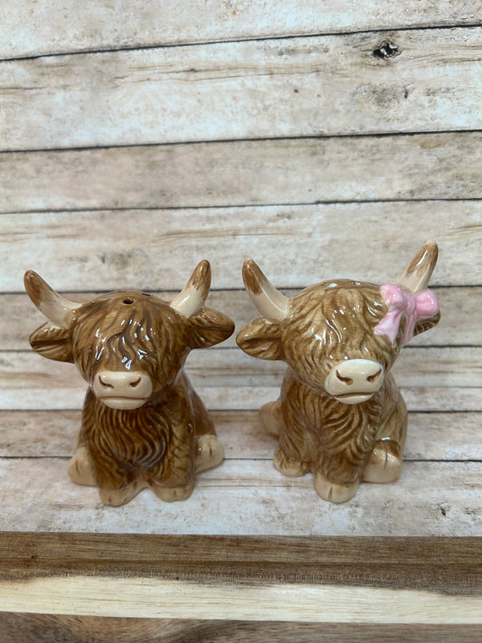 Highland Cow Salt & Pepper Shakers