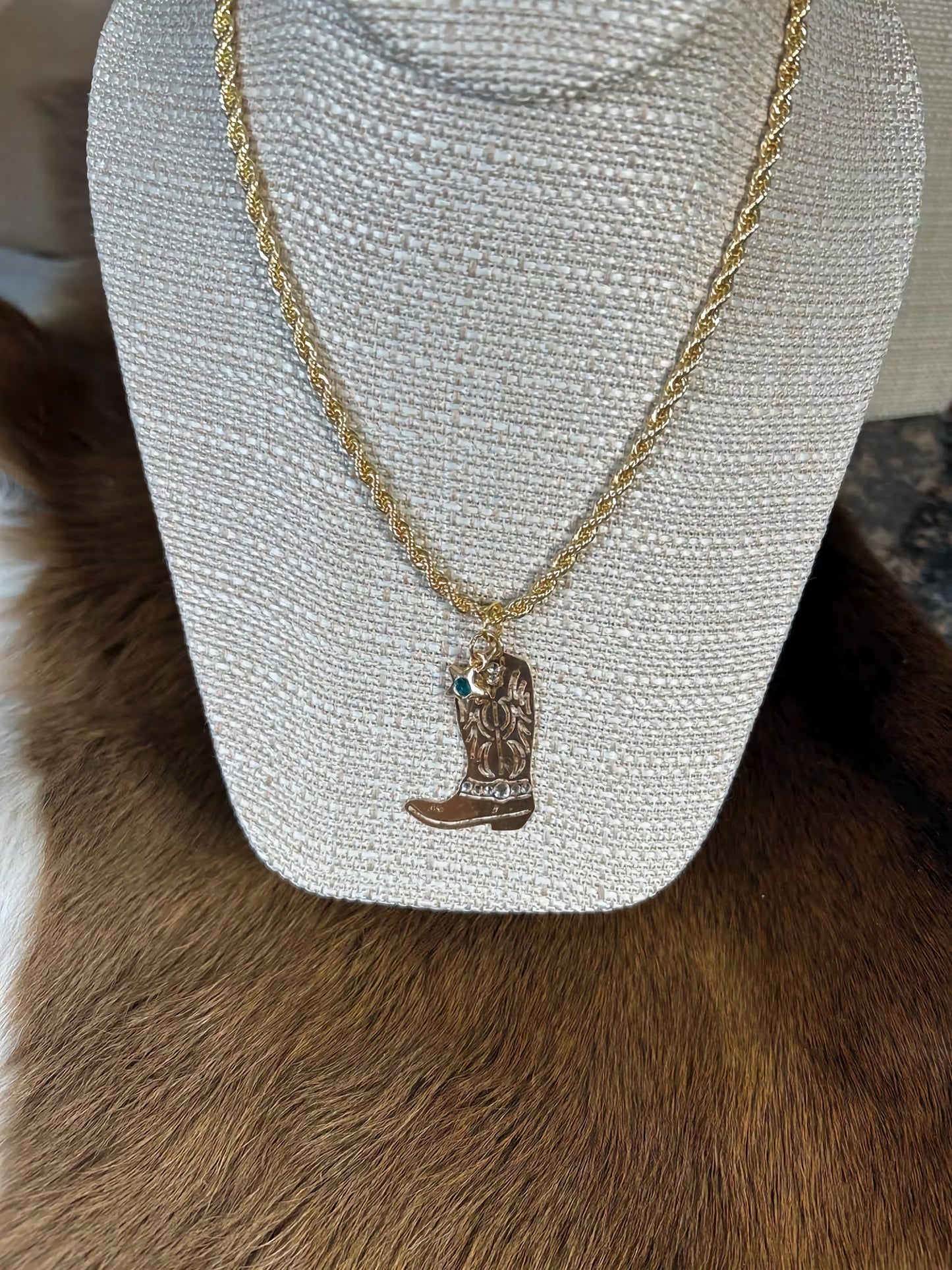 Western Gold Boot Twisted Chain Necklace