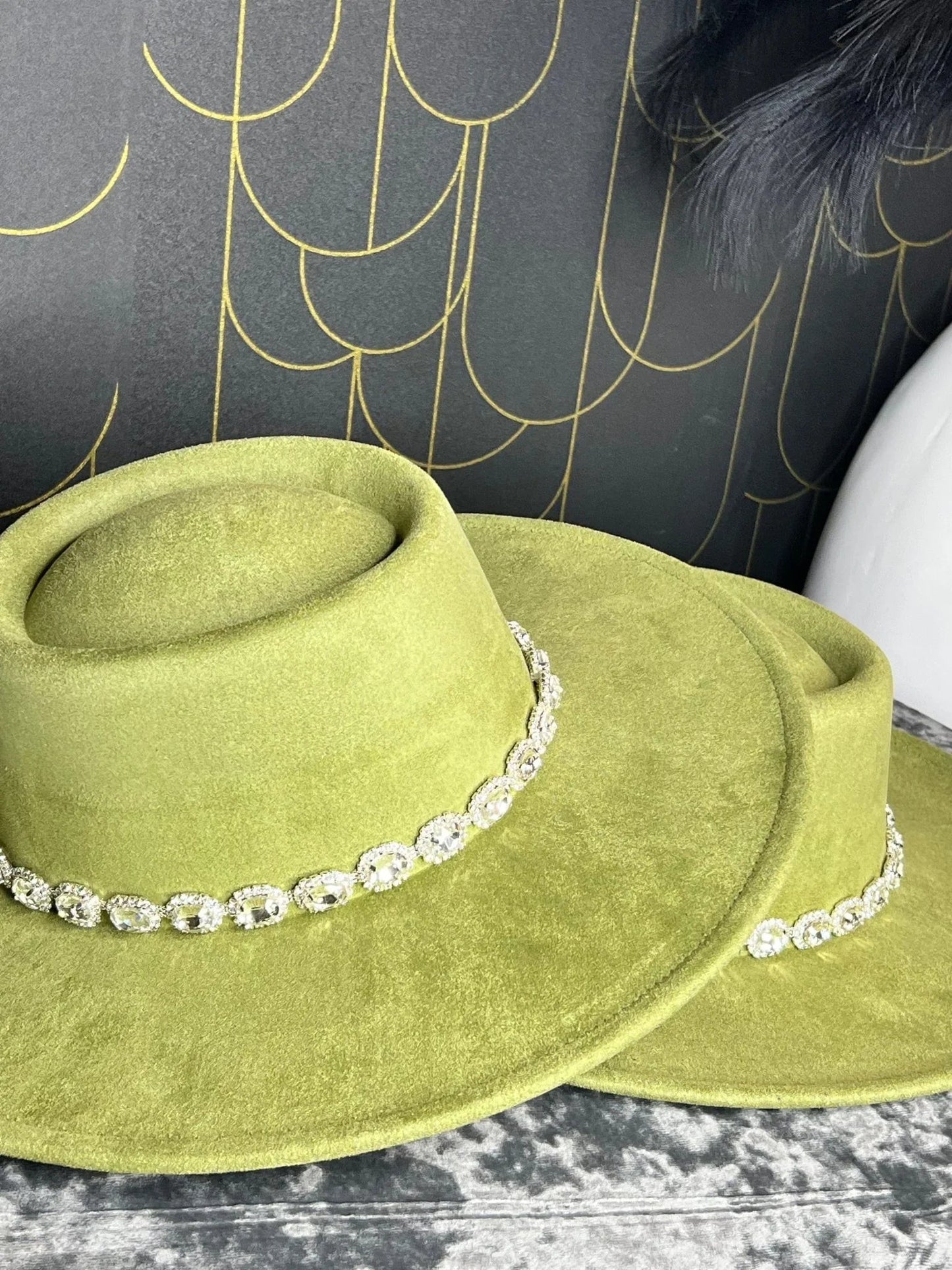 Raw flower diamond round brim Fedora Hat