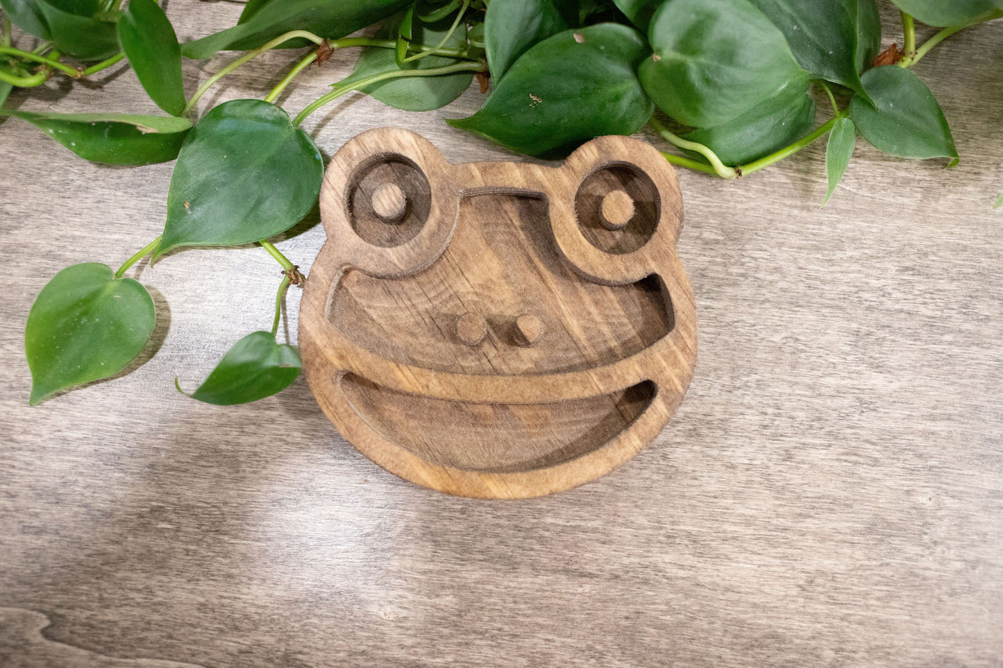 Heart Carved Catch All Tray, Change Tray-2